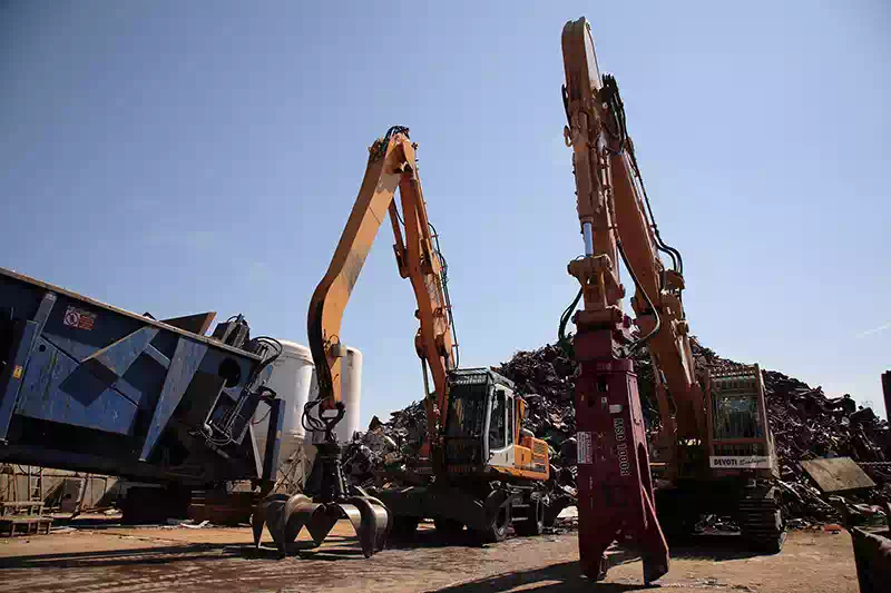 Cesoie per rottami a Cremona e Parma.