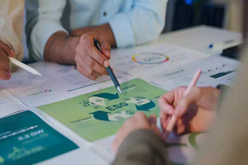 Dialogo in azienda su una gestione sostenibile a Parma e Cremona.